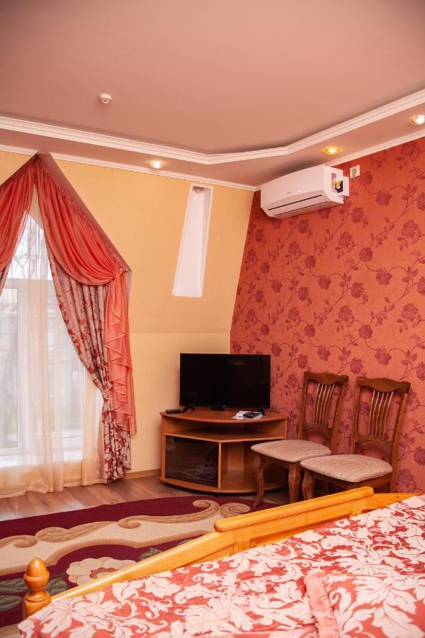 Piligrim 1 Otel Mykolaiv Dış mekan fotoğraf