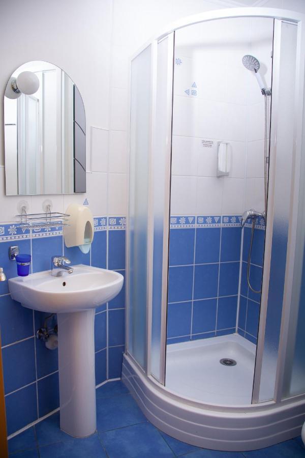 Piligrim 1 Otel Mykolaiv Dış mekan fotoğraf