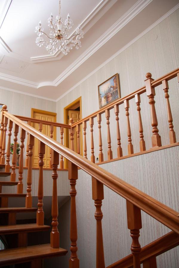Piligrim 1 Otel Mykolaiv Dış mekan fotoğraf