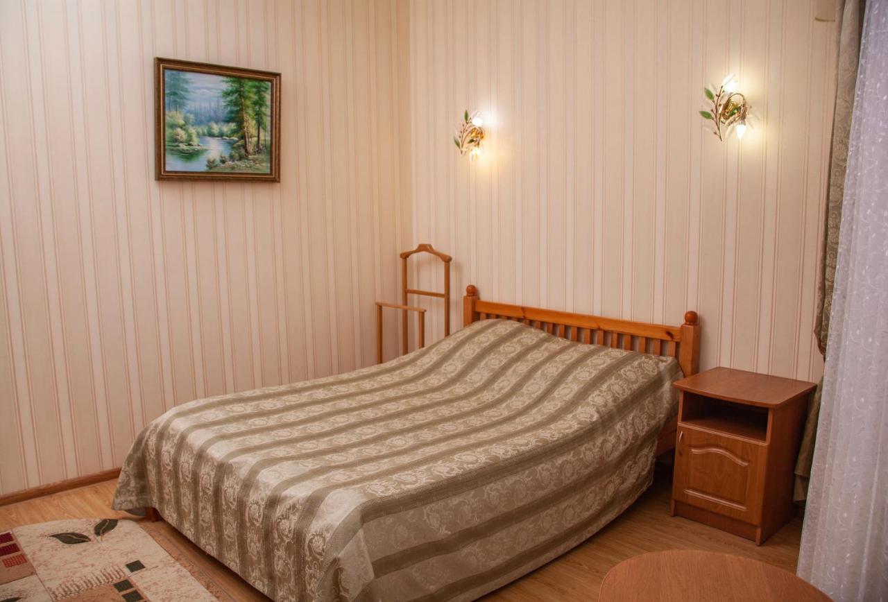 Piligrim 1 Otel Mykolaiv Dış mekan fotoğraf