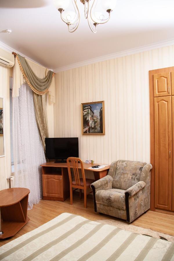 Piligrim 1 Otel Mykolaiv Dış mekan fotoğraf